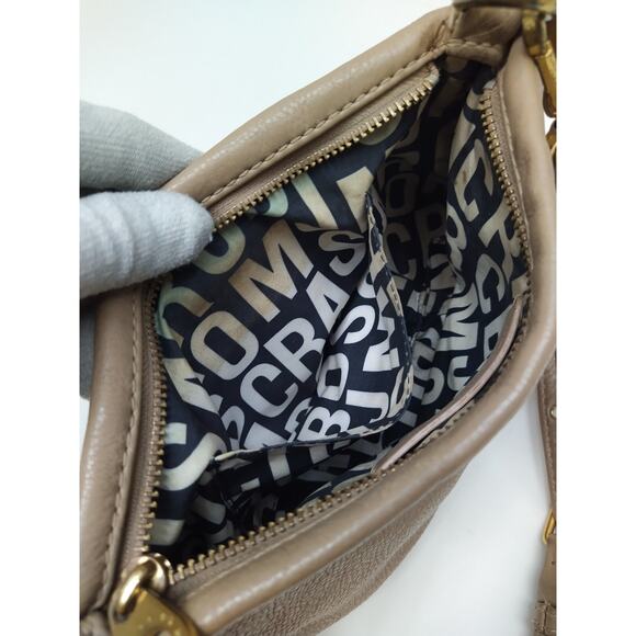 Marc By Marc Jacobs Brown Pebbled Leather Zipper Closure Small Crossbody Bag - Picture 14 of 16